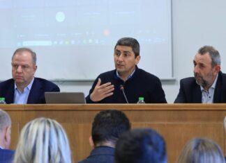 Αυγενάκης: Ιδρύονται Τμήματα Αγροτών εντός των Επιμελητηρίων
