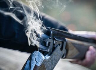 Αγία Βαρβάρα: Στον εισαγγελέα ο 69χρονος που σκότωσε τον γαμπρό του – Μάρτυρας του φονικού η ανήλικη εγγονή του