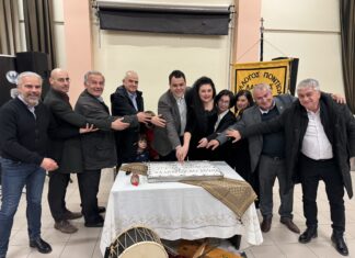 Γλέντησαν με την ψυχή τους και έκοψαν πίτα οι Πόντιοι της Λάρισας – ΦΩΤΟ/ΒΙΝΤΕΟ