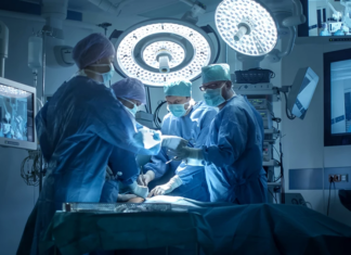 Τι λέει ο Ιατρικός Σύλλογος για την πληρωμή στα απογευματινά χειρουργεία και τα… φακελάκια