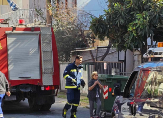 Συναγερμός στην Πυροσβεστική για φωτιά σε σπίτι στη Λάρισα (ΦΩΤΟ)
