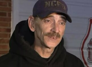 Πάμπλουτος σε μια στιγμή: 45χρονος πήγε στο ΑΤΜ να βγάλει το μισθό του & βρήκε 8.000.000€ μέσα στο λογαριασμό