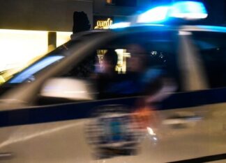 Λάρισα: Με χειροπέδες για δυνατή μουσική