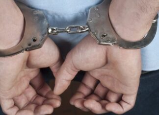 Λάρισα: Του άρπαξε 6.000 ευρώ προσποιούμενος δημοτικό υπάλληλο – Πώς τον έπεισε