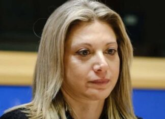 «Ήρθε η ώρα»: Το μεγάλο ευχαριστώ της Καρυστιανού – Η συγκλονιστική ανάρτησή της για τις 600.000 υπογραφές