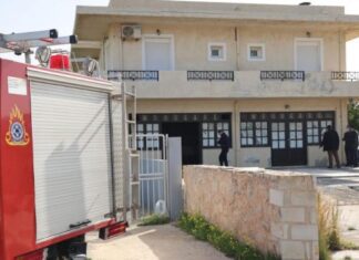 Ηράκλειο: Με τραύμα από όπλο στο κεφάλι η σορός του άντρα που ανασύρθηκε από φλεγόμενο σπίτι