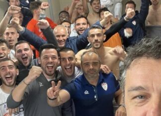 Πανηγύρισαν τη νίκη της ΑΕΛ με μια… selfie! (Φώτο)