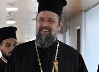 «Χαιρετά την εξουσία, κρατάει την ουσία» – Με Βασίλη Παπακωνσταντίνου η ομιλία του Μητροπολίτη Θεσσαλονίκης