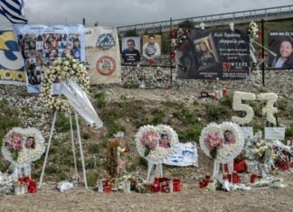 Δεχόμαστε πόλεμο γιατί ψάχνουμε την αλήθεια για τα Τέμπη, δηλώνει ο αδελφός του θύματος Βάιου Βλάχου