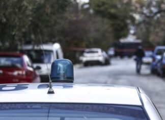 Βέροια: Συνελήφθησαν τέσσερις ανήλικοι για διάρρηξη οχημάτων
