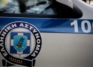 Λάρισα: Οδηγούσε επικίνδυνα, χωρίς δίπλωμα, κλεμμένο Μηχανάκι