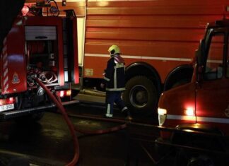 Φωτιά σε σπίτι στην Λάρισα έστειλε μια γυναίκα στο νοσοκομείο