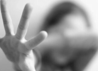 Ηράκλειο: Άγριος ξυλοδαρμός 15χρονης από τρεις ανήλικες στη μέση του δρόμου