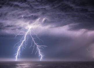 Καιρός: Χιόνια και καταιγίδες την Τσικνοπέμπτη – Στο επίκεντρο η βόρεια Ελλάδα