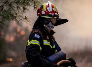 Κρήτη: Πυρκαγιά ξέσπασε τα ξημερώματα στα Χανιά εν μέσω ισχυρών ανέμων