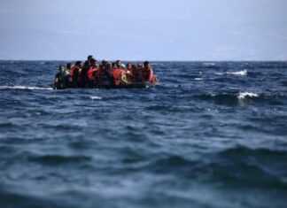 Λάρισα: Λαθρομετανάστες εντοπίστηκαν στα παράλια – Μεταφέρθηκαν από Τούρκους δουλεμπόρους