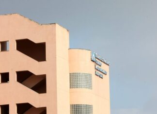 Λάρισα: Τραυματισμός ακτινολόγου – Έπεσε η πόρτα από το εργαστήριο