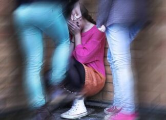 Πάτρα: Θύμα άγριου bullying 14χρονη – Την έσερναν από τα μαλλιά στο προαύλιο του σχολείου