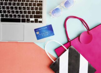 «Λερναία Υδρα» τα e-shops που εξαπατούν καταναλωτές – Η περίπτωση στη Λάρισα και η καμπάνα των 120.000 ευρώ