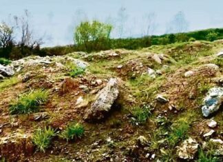 Τέμπη: Ιδού τα 20 φορτηγά χώμα από τον τόπο του εγκλήματος – Αποκαλυπτικές φωτογραφίες