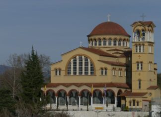 Οι Ακολουθίες του Αγίου Δωδεκαημέρου στον Άγιο Αχίλλιο