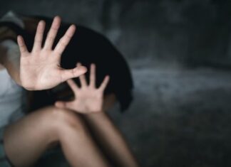 Θεσσαλονίκη: Ελεύθερος με όρους ο 50χρονος που καταγγέλθηκε από τον γιο του για ενδοοικογενειακή βία