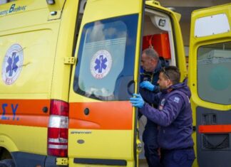 Κρήτη: Δύο τραυματίες σε τροχαίο με ανατροπή οχήματος στην Ε.Ο. Ηρακλείου Μοιρών
