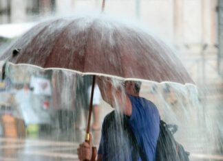 Καιρός: Υψηλές για την εποχή θερμοκρασίες – Πού θα σημειωθούν καταιγίδες
