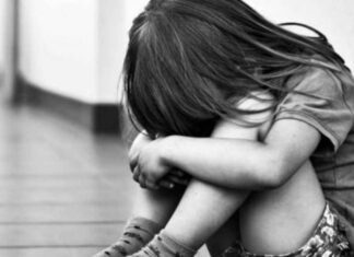 Φρίκη στον Πειραιά: Πατέρας συνελήφθη για τη σεξουαλική κακοποίηση της 5χρονης κόρης του