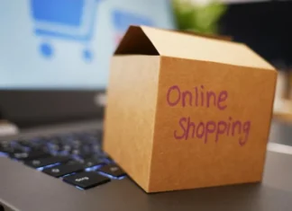 Λάρισα: Πρόστιμο 120.000 € και «λουκέτο» σε e-shop – Δεν επέστρεφαν χρήματα παραγγελιών που δεν έστελναν