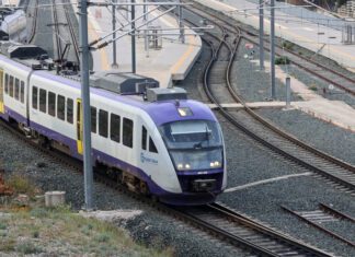 Πιερία: Παρ’ ολίγον σύγκρουση τρένων στον Κορινό, καταγγέλλει μηχανοδηγός