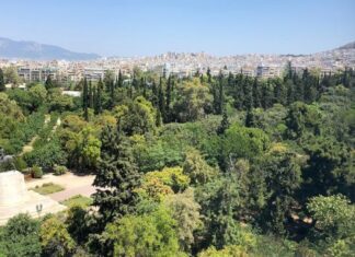 Πεδίον του Άρεως: Παρέμβαση του ΣΔΟΕ για τα παζάρια Πάσχα και Χριστουγέννων μετά τις καταγγελίες