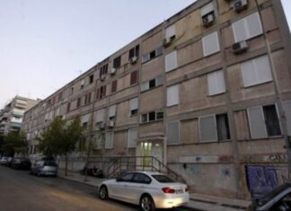 Εβγαλαν αυθαίρετες και κατεδαφιστέες τις προσφυγικές πολυκατοικίες που έχτισε το ίδιο το κράτος