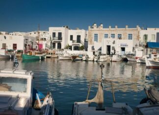 Πρωταγωνίστρια νέας σειράς η Πάρο – Πάνω από 250 άτομα στο νησί για τα γυρίσματα