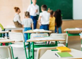 Λάρισα: Μπούλινγκ και ύβρεις κατά καθηγητή που εκφράστηκε υπέρ της αξιολόγησης