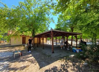 Λίγοι φέτος οι Λαρισαίοι που «έπιασαν το Μάη» στο αισθητικό άλσος – ΦΩΤΟ