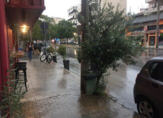 Λάρισα-Τακούδης: Έντονες βροχές και καταιγίδες – Πόσο θα κρατήσουν οι καταιγίδες (video)