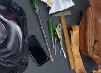 Βούλα: Τους εντόπισαν μέσα σε θάμνους μετά από διάρρηξη σε μονοκατοικία