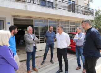 Στα έργα αντικατάστασης αγωγού ομβρίων υδάτων στη Νέα Σμύρνη ο Θανάσης Μαμάκος
