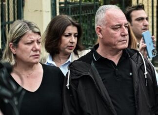 «Ας είναι ο Γιώργος το τελευταίο θύμα» – Παράσταση προς υποστήριξη της κατηγορίας από την οικογένεια Λυγγερίδη