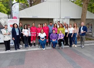“Μαζί μια Αγκαλιά” στην Κεντρική Πλατεία Λάρισας