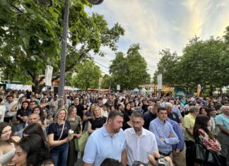 Καφές και Λάρισα ίσον ένα! Πλήθος κόσμου στο Larissa Coffee Show στην Κεντρική πλατεία, με παρουσιάστρια την Τσολάκη – ΦΩΤΟΡΕΠΟΡΤΑΖ