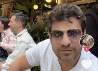 Ο Αλέξης Γεωργουλης “γύρισε” ξανά στην Λάρισα με γνωστή Λαρισαία φίλη του την ένδοξη σκηνή του “Είσαι Το Ταίρι Μου” – ΒΙΝΤΕΟ