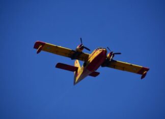 Χαλκιδική: Καναντέρ έριξε κατά λάθος μεγάλη ποσότητα νερού σε ξενοδοχείο – «Από τύχη δεν θρηνήσαμε θύματα»
