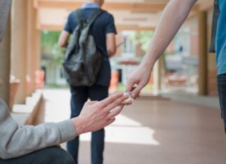 Παλαιό Φάληρο: 19χρονος διακινούσε ναρκωτικά έξω από σχολικό συγκρότημα
