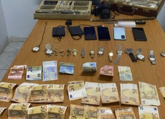 Έκλεβαν διαμερίσματα σε Δάφνη και Ηλιούπολη – Συνελήφθησαν τέσσερα μέλη της συμμορίας
