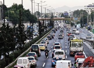 Κίνηση στους δρόμους – Πού σημειώνονται καθυστερήσεις