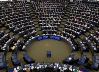 Οι εξωκοινοβουλευτικές δραστηριότητες που πλουτίζουν ευρωβουλευτές – Στην κορυφή οι Έλληνες