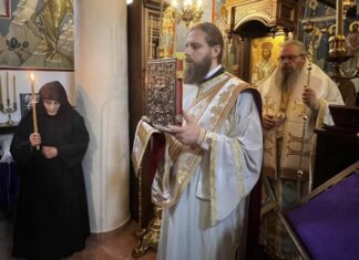 Η Θεία Λειτουργία της Μ. Πέμπτης στην Ιερά Μονή Μεταμορφώσεως του Σωτήρος Ραψάνης