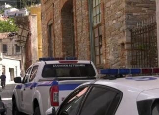 Σάμος: Προφυλακιστέα η 49χρονη πατροκτόνος – «Δεν άντεχα την κακοποιητική συμπεριφορά του», είπε στην ανακρίτρια